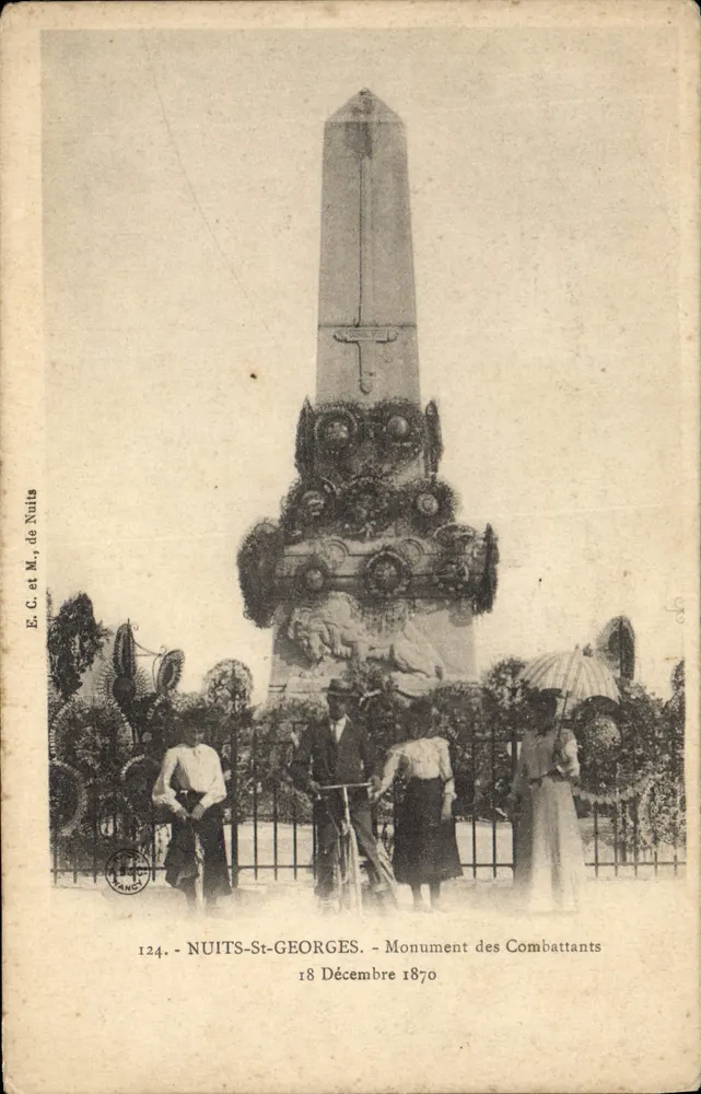Nuits-Saint-Georges — Denkmal der Kämpfer — E.C. et M., de Nuits - Vorderseite