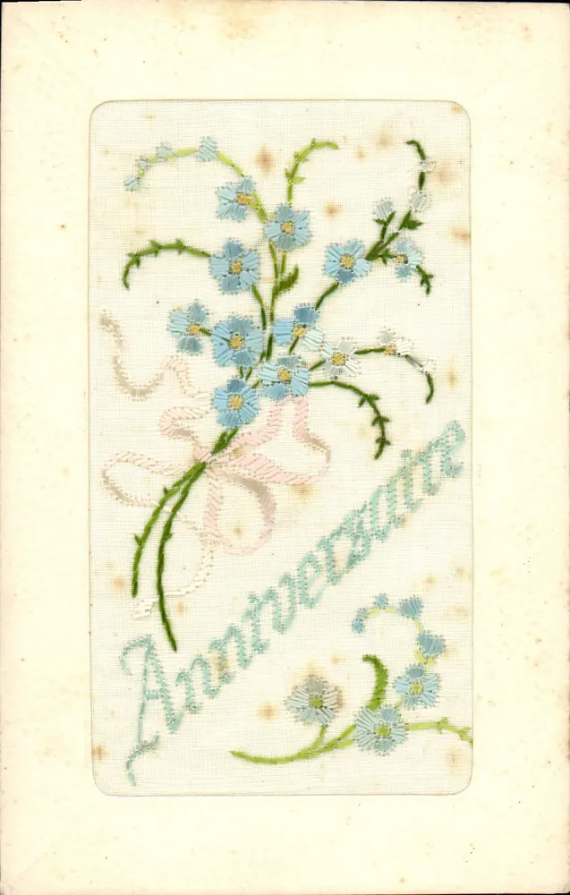 Aniversário — buquê de flores bordadas — carta postal - Frente