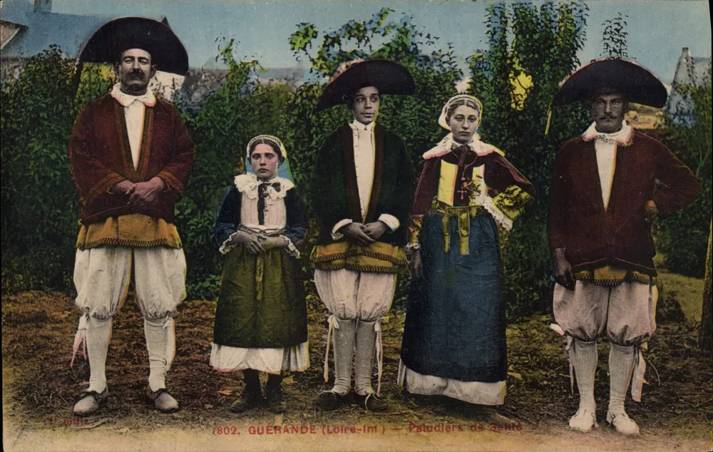 Guérande (Loire-Inf.) — Paludiers de Sainte-Adresse — Editor: F. Chapeau, Nantes - Frente