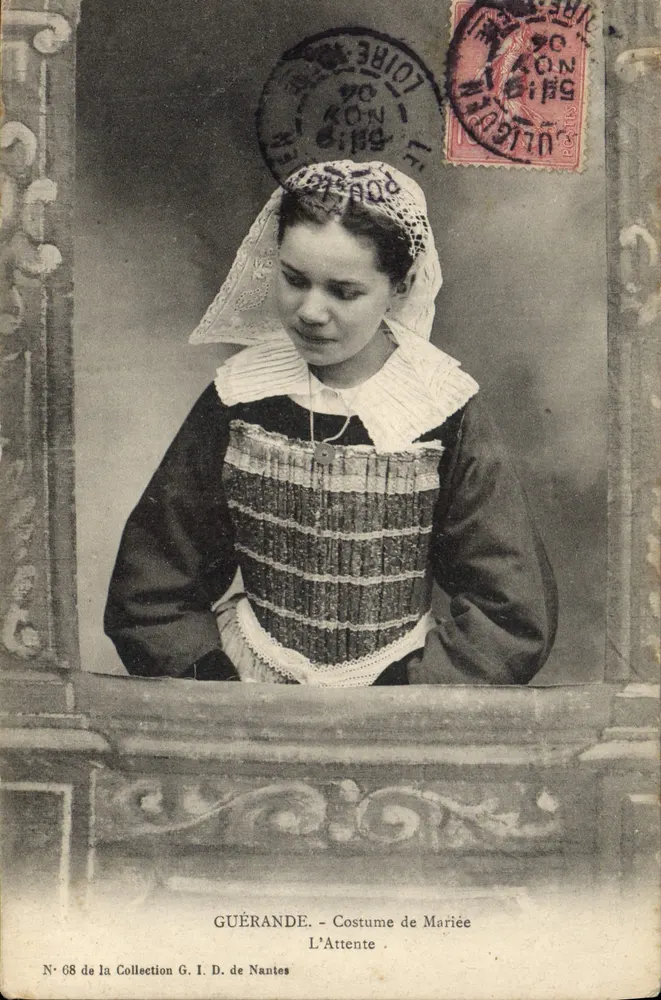 Guérande — Brautkleid — Sammlung G. I. D. de Nantes, N° 68 - Vorderseite