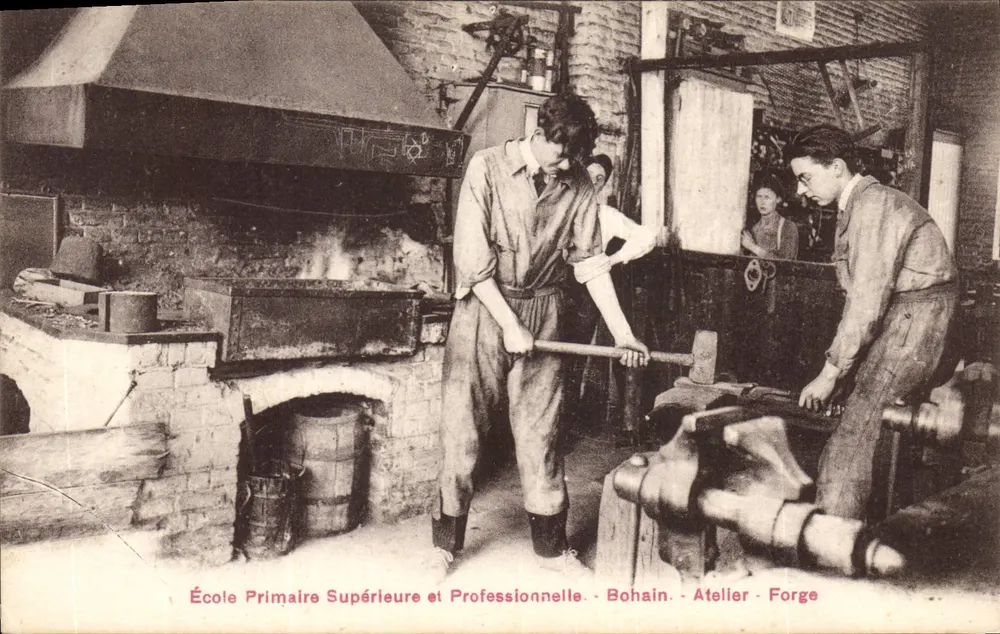 École Primaire Supérieure et Professionnelle - Bohain - Atelier - Schmiedewerkstatt - Vorderseite