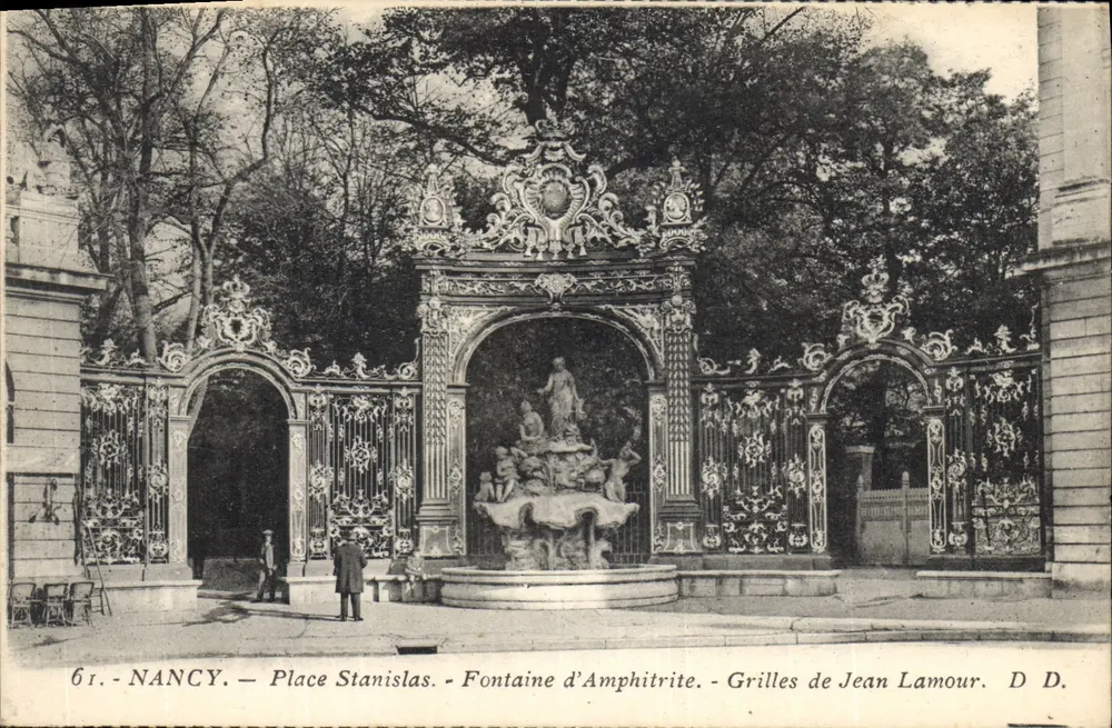Nancy — Place Stanislas — Fontäne der Amphitrite — Gitter von Jean Lamour - Vorderseite
