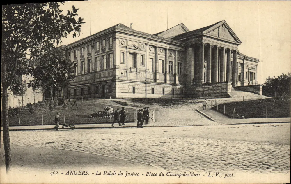 Angers - Das Justizpalast - Platz du Champ-de-Mars — L. V., pbot. - Vorderseite