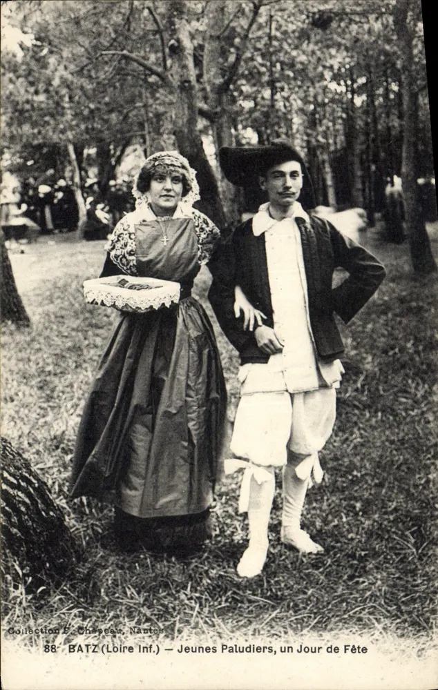 BATZ (Loire Inf.) — Junge Paludiers, Ein Tag der Feier — Sammlung F. Chapeeux, Nantes - Vorderseite