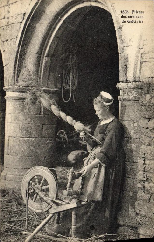 Fiação nos arredores de Gourin — Coleção Villard, Oullier — n° 1605 - Frente