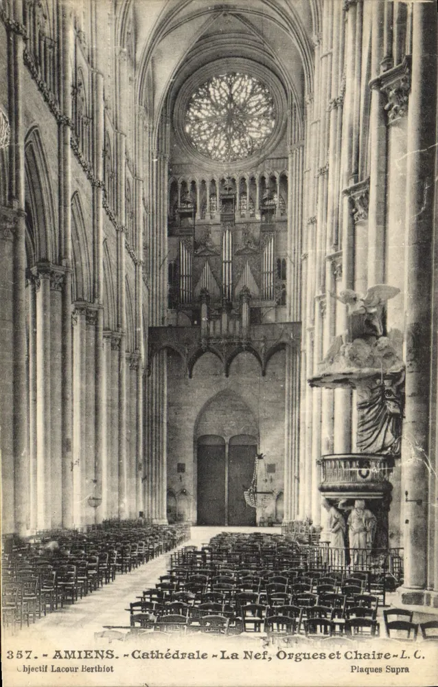 Amiens - Kathedrale - Die Kirchenschiff, Orgeln und Predigerpult - L. C. - n°357 - Vorderseite