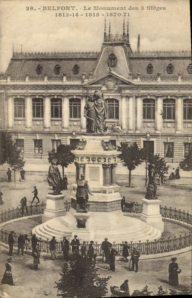 Belfort - Denkmal der drei Belagerungen 1813-14 - 1815 - 1870-71 - Vorderseite