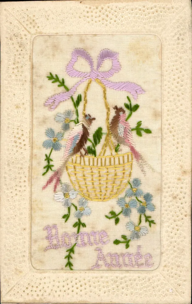 Arranjo de flores e pássaros em um cesto — Feliz Ano — Carta postal GLORIA - Frente