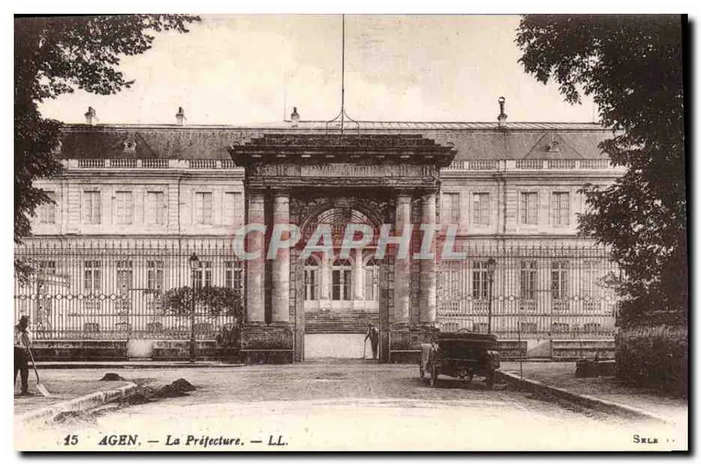 Agen — A Prefeitura — LL. — Sala 15 - Frente