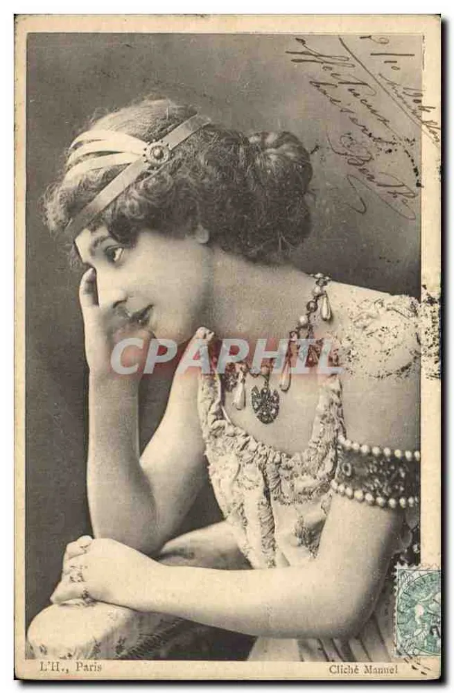 Jovem mulher em traje oriental — Paris — L.H., Paris, Cliché Manuel - Frente