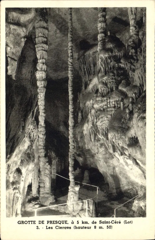 Grotte de Presque — Die Kerzen (Höhe 8 m. 50) — Editions J. Vertuel, Saint-Céré (Lot) - Vorderseite