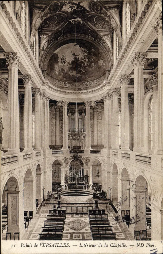 Palast von VERSAILLES — Innenansicht der Kapelle — ND Phot. - Vorderseite