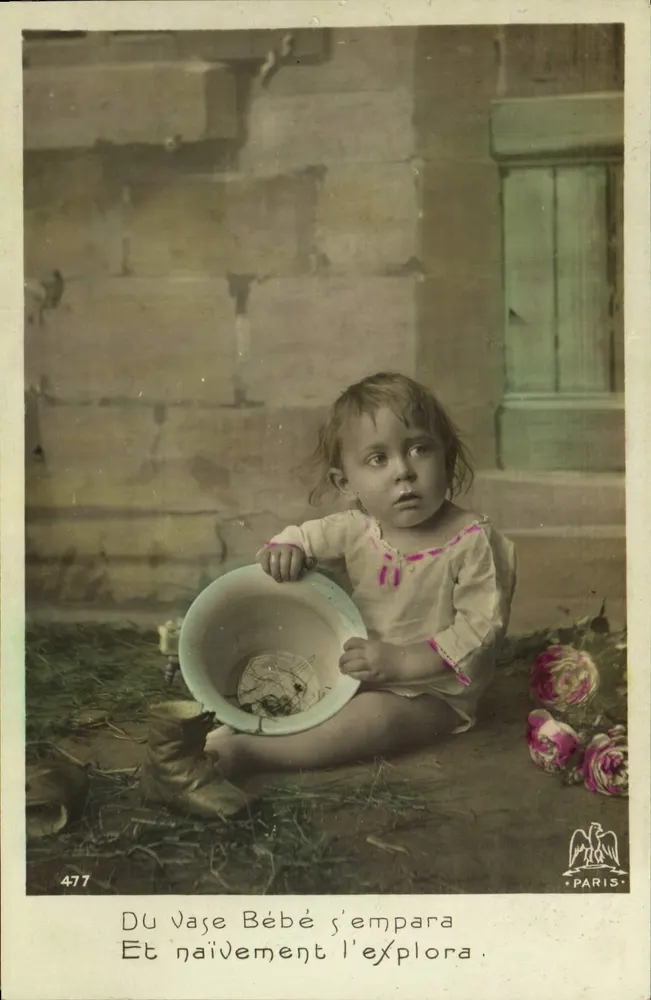 Baby ergreift eine Vase — Paris — Verlag Paris, Nr. 477 - Vorderseite