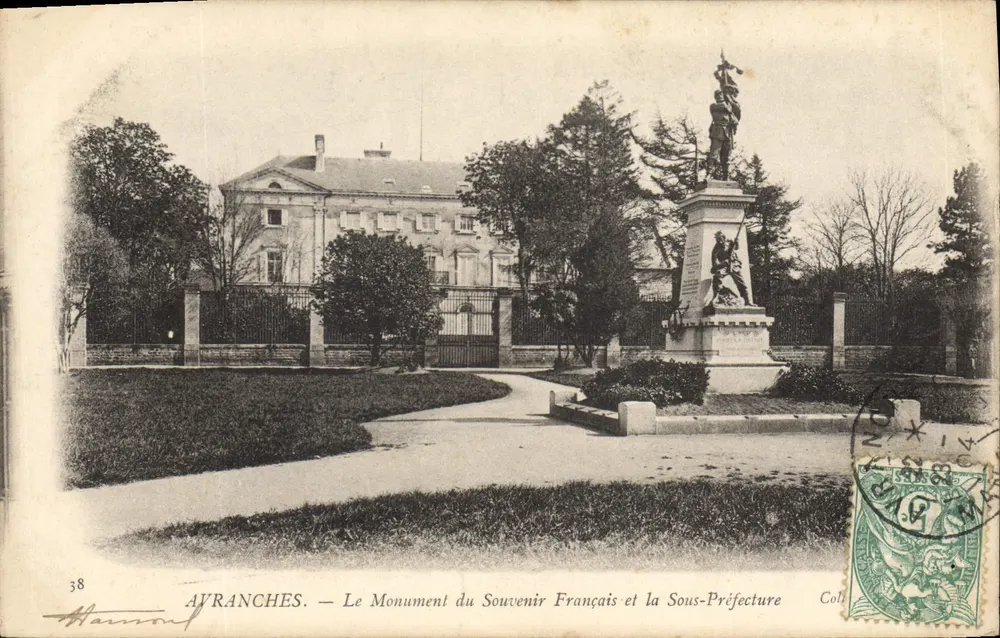 Avranches — Der Gedenkstein Frankreichs und das Untere Präfekturamt — Verlag: Coll. (Serie 38) - Vorderseite
