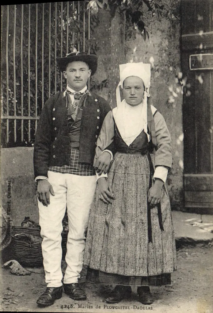 Casados de Plou Gastel-Daoulas — Quimper — Editor Rillard, n° 218 - Frente