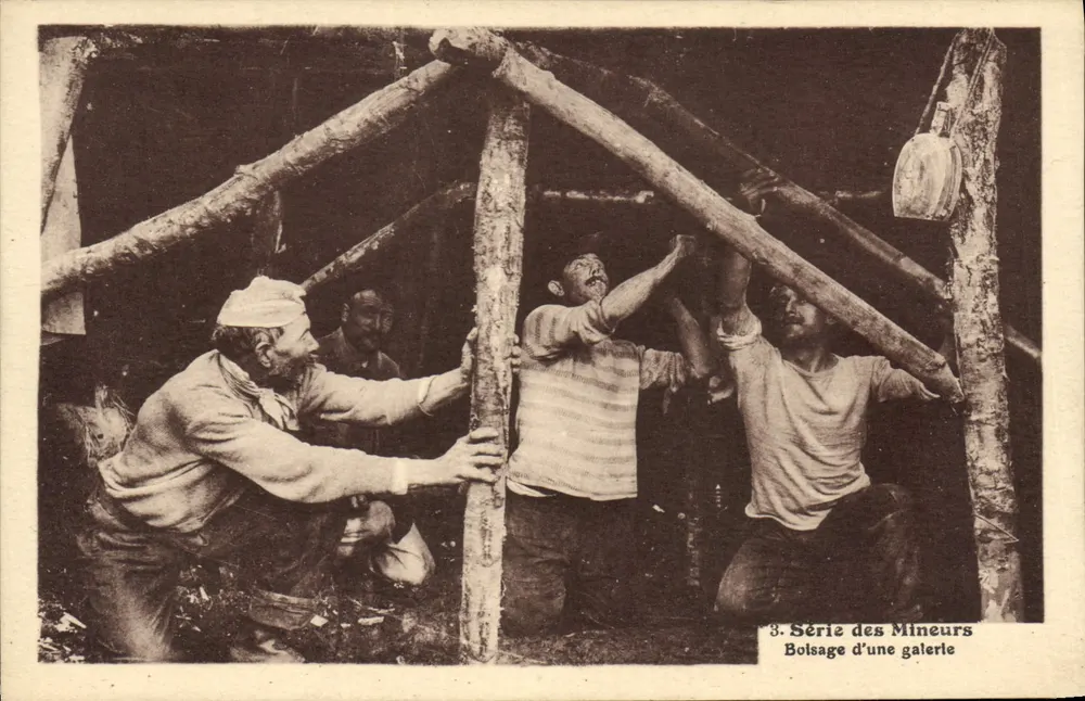 Bergarbeiter — Holzversteifung einer Galerie — Bergarbeiter-Serie, Nr. 3 - Vorderseite