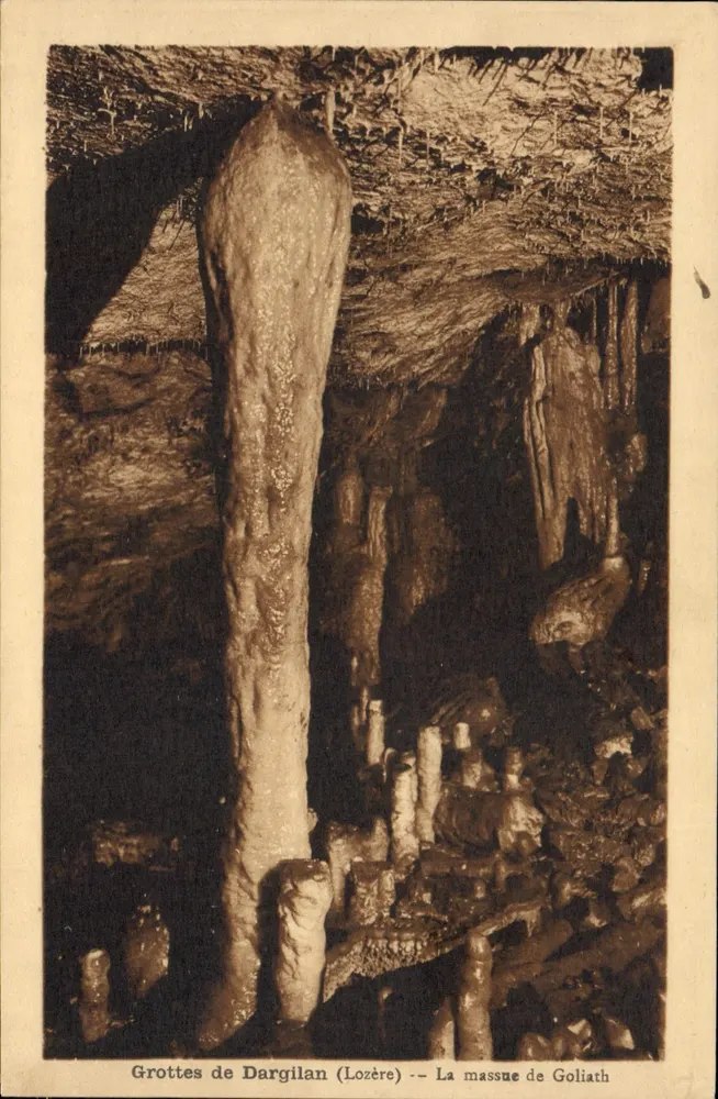 Grotte di Dargilan (Lozère) — La massa di Goliath — editore: Béarnoult - Recto