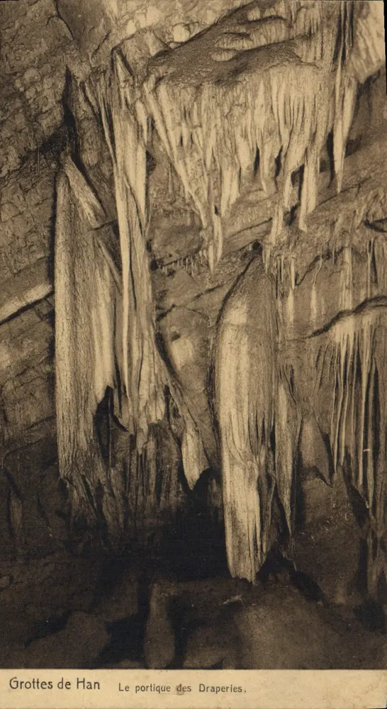 Han-Höhlen — Der Drapierungsportal — S.A. des Grottes de Han-sur-Lease et de Rochefort - Vorderseite