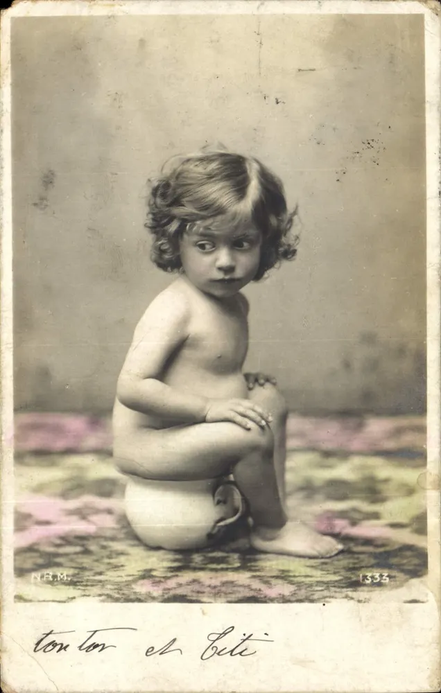 Enfant assis sur un pot à l'ancienne — N.R.M. — n° 1333 - Vorderseite