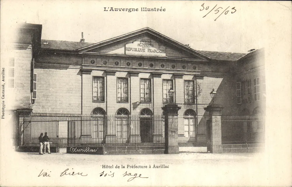 Hotel der Präfektur in Aurillac — Illustriertes Auvergne — Phototype Castané, Aurillac - Vorderseite