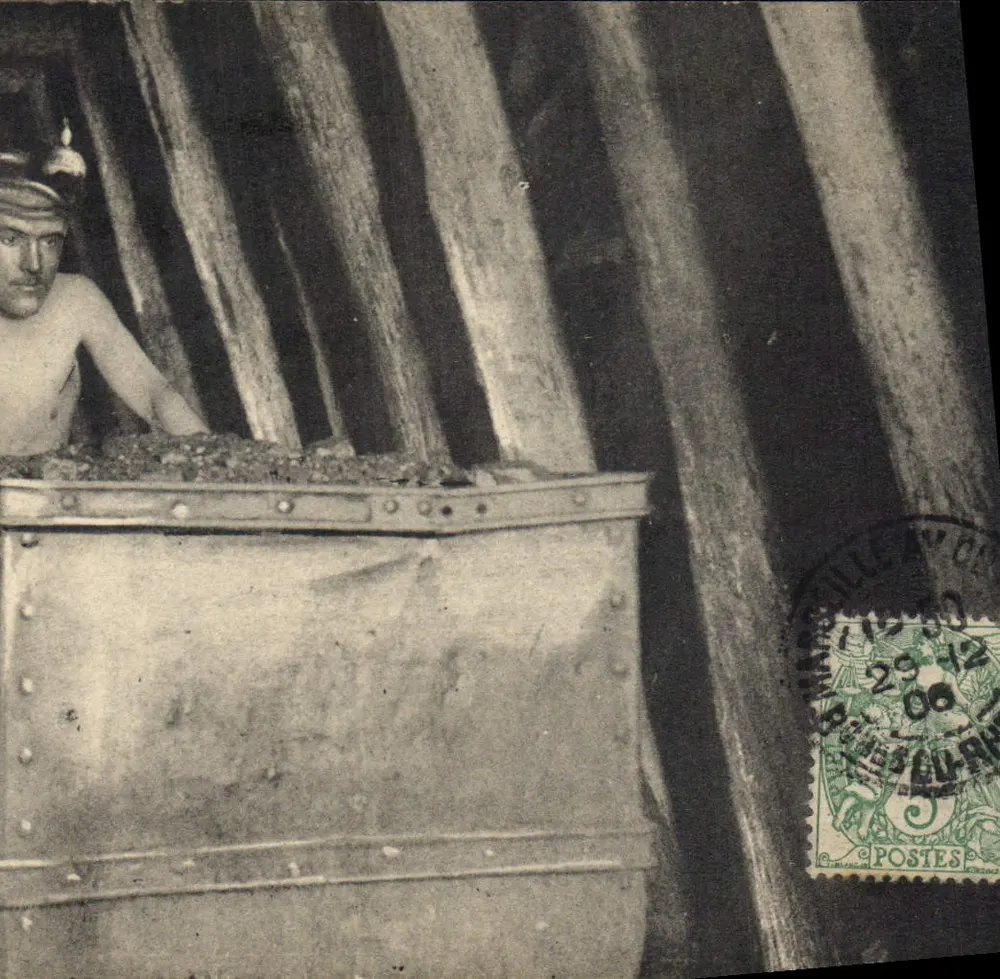 Mineiro em uma galeria — Edição Especial 'Au Pays Noir' — Edições Tuck & Fils, Paris - Frente