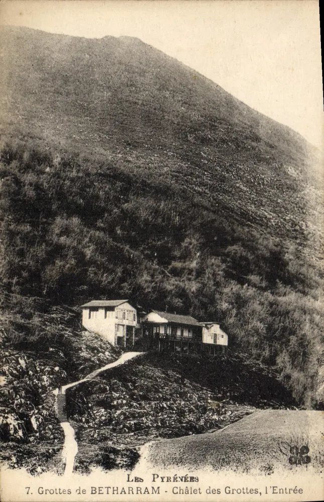 Grottes de BETHARRAM — Chalet der Grotten, der Eingang — Die Pyrenäen - Vorderseite