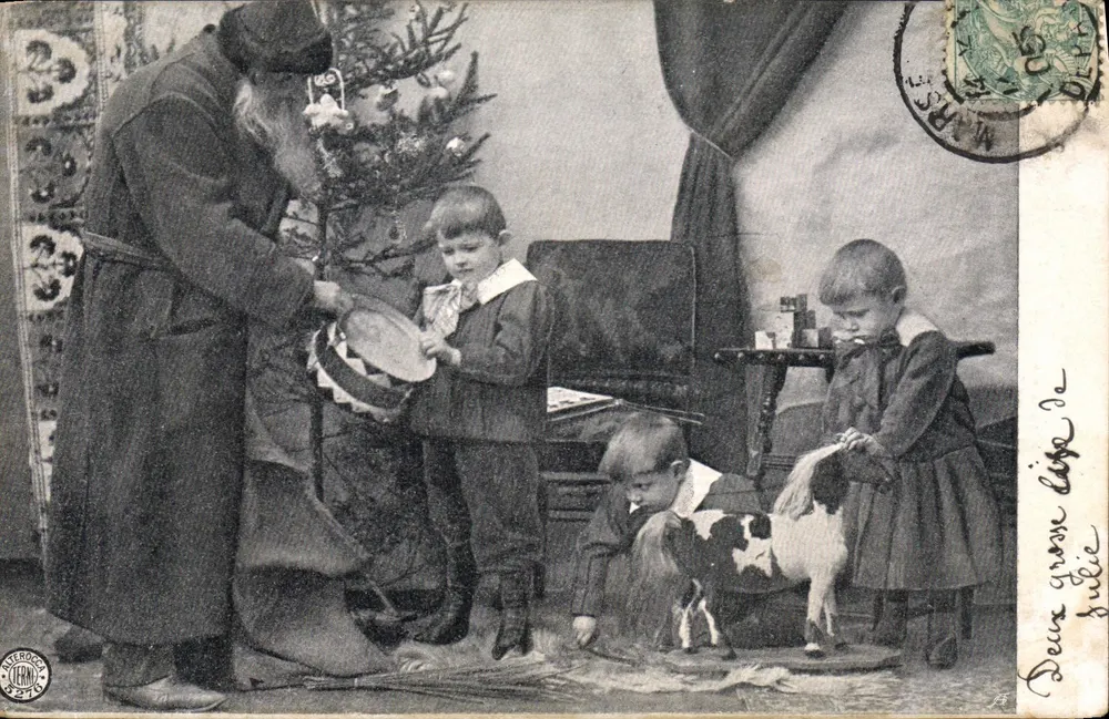 Weihnachtsmann und Kinder neben einem Weihnachtsbaum — Verleger Interroco, Paris — Seriennummer nicht sichtbar - Vorderseite