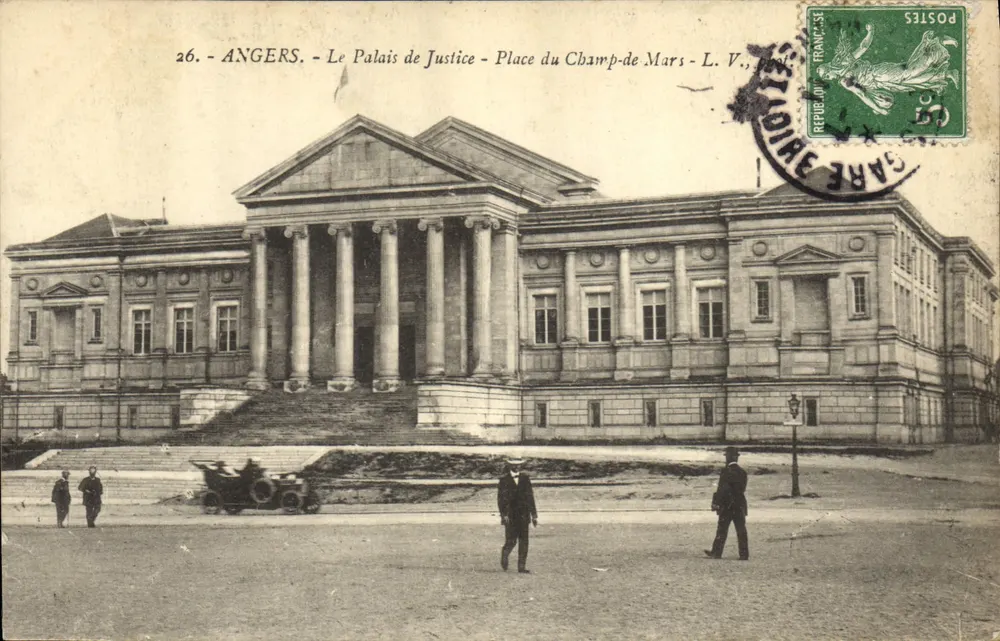 Angers - Das Justizpalast - Place du Champ-de-Mars - L. V. - Vorderseite