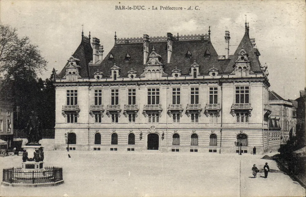 Bar-le-Duc - A Prefeitura - A.C. - Frente