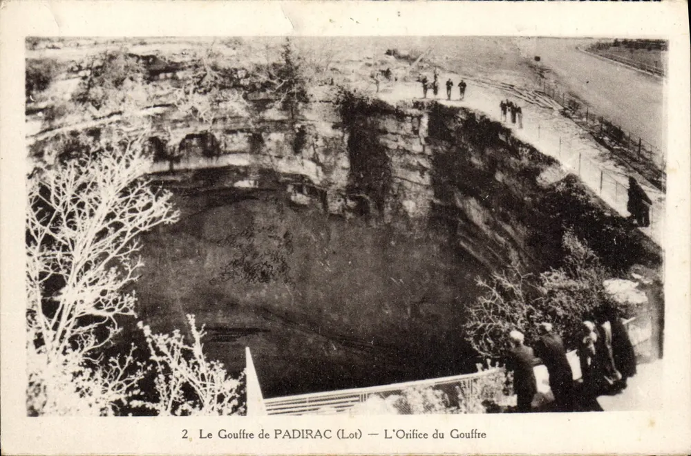 Der Padirac-Schlund (Lot) — Der Schlund-Eingang — n°2 - Vorderseite