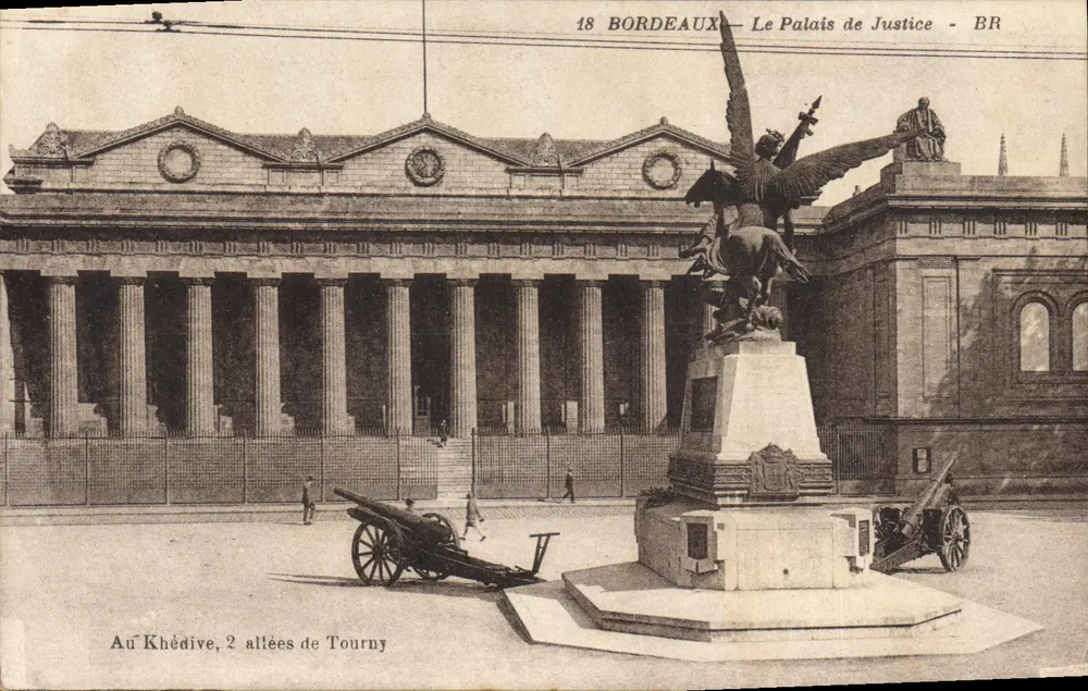 Bordeaux — O Palácio de Justiça — BR - Frente