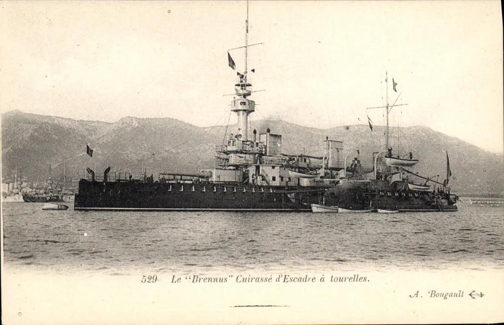 Der "Brennus" Panzerkreuzer mit Turm — A. Bougault, Nr. 529 - Vorderseite