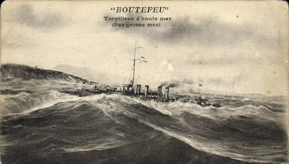 BOUTEFEU — Torpedoboot der offenen See — (Bei stürmischem Wetter) - Vorderseite