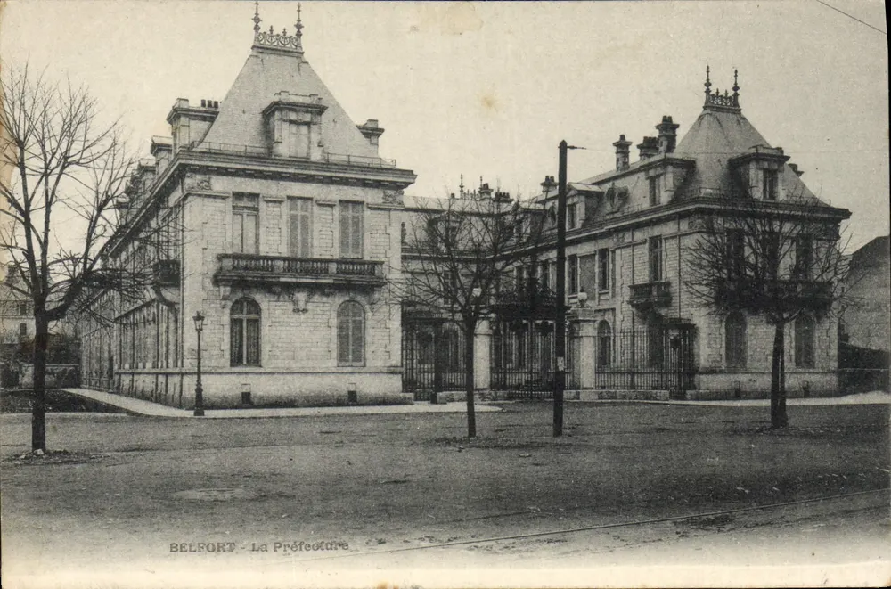 Belfort — A Prefeitura — Editor não identificado, número de série não visível - Frente