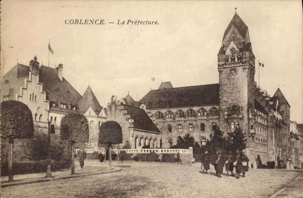 Coblenze — De Prefectuur. - Voorkant