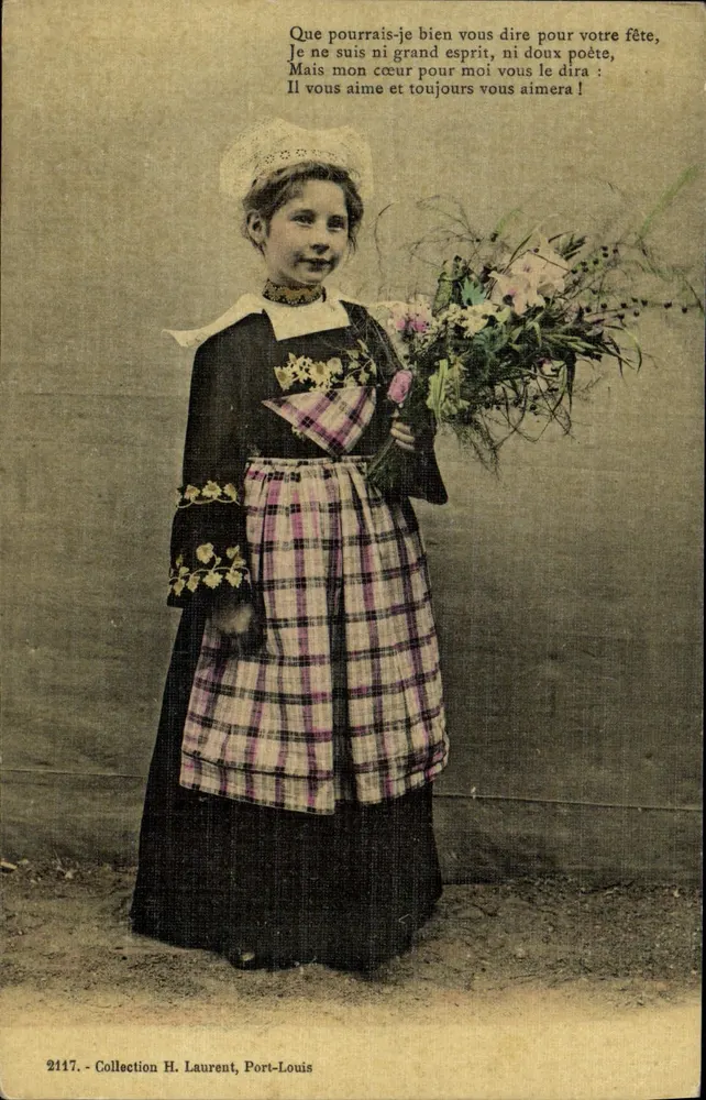 Mädchen im traditionellen Kleid — Sammlung H. Laurent, Port-Louis — n° 2117 - Vorderseite
