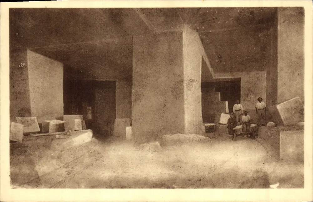 Saint-Restitut — Innenansicht einer Steinbruchgalerie — Langès Aîné, phot. - Vorderseite
