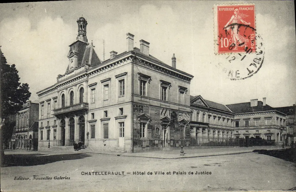 Châtellerault — Rathaus und Gerichtshaus — Verlag: Nouvelles Galeries - Vorderseite