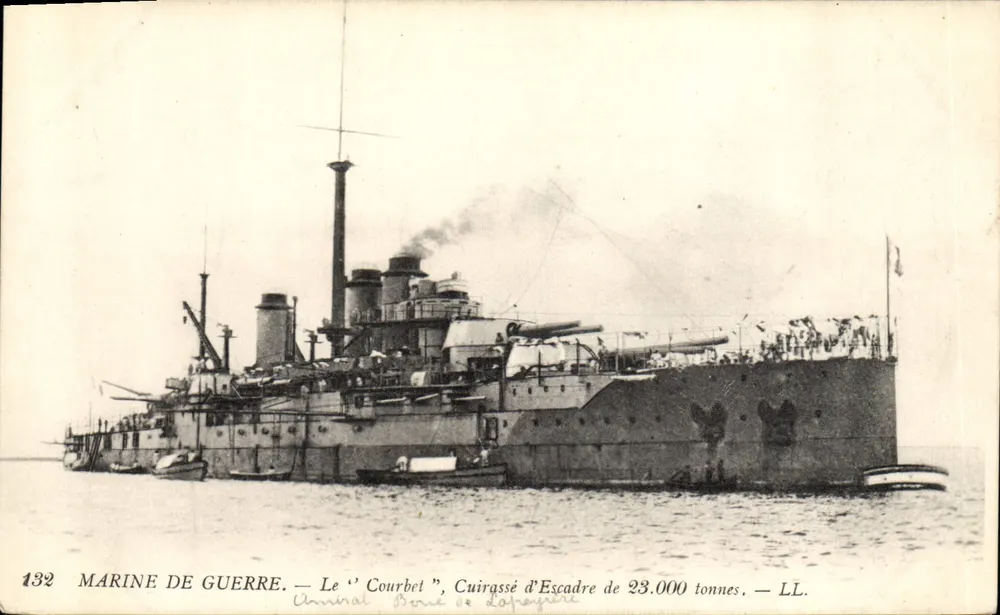 Der 'Courbet' — 23.000-Tonnen-Flottenschlachtschiff — LL. — Marine - Vorderseite