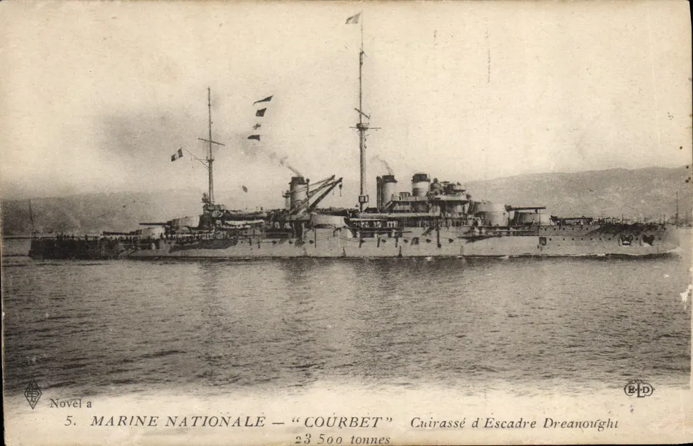 Nationalflotte — Courbet — Schlachtschiff Dreaanoufht — 23.500 Tonnen — Verleger Novel a - Vorderseite