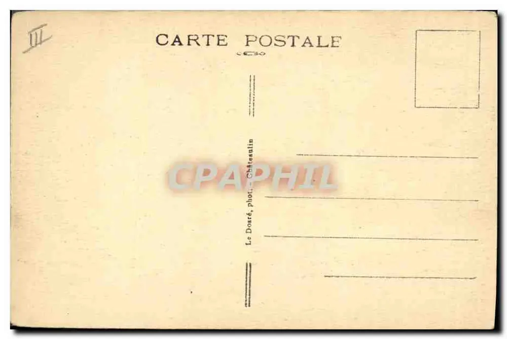 Pays de CORNOUAILLES (Sud-Finistère) — Groupe de Mariés revêtus de leurs belles toilettes de marlage tout en velours brodées de fils d'or d'une valeur de 5.000 à 6.000 frs. — Éditeur : Le Doré, phot. Châtestulin - Verso
