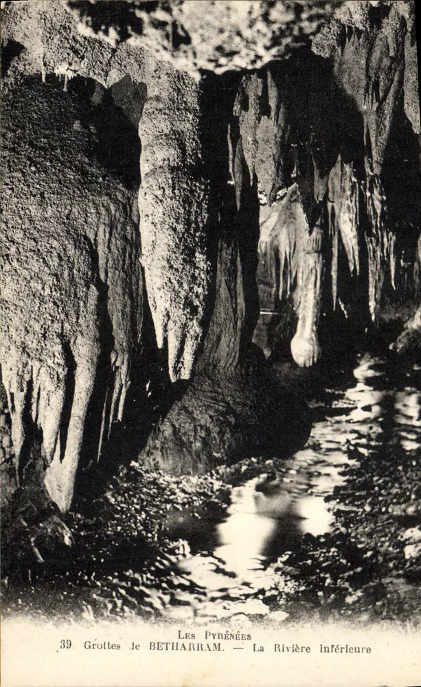 Höhlen von Bétharram — Unterer Fluss — Pyrenäen - Vorderseite