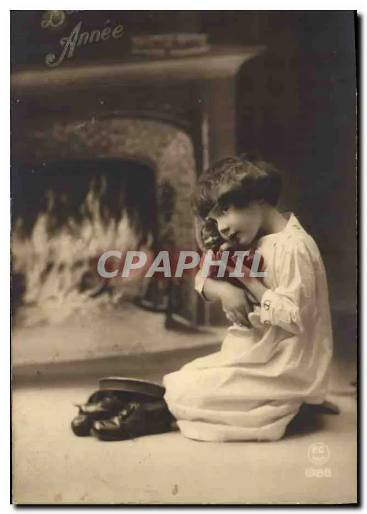 Mädchen vor einem Kaminfeuer — Jahr 1908 — P-C Paris - Vorderseite
