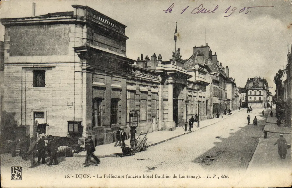 Dijon — Die Präfektur (ehemaliges Hotel Bouhier de Lantenay) — L. V., Verlag - Vorderseite