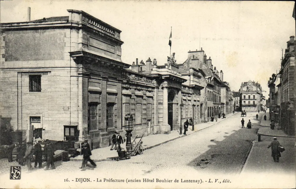Dijon — Die Präfektur (ehemaliges Hotel Bouhier de Lantenay) — L. V., Verlag - Vorderseite
