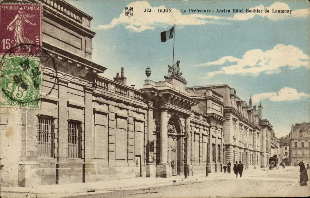 Dijon — Die Präfektur - Ehemaliges Hotel Bouhier de Lantenay - Vorderseite