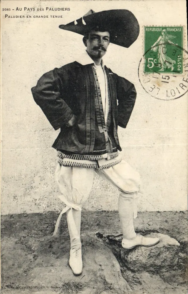 Paludier in voller Uniform — Land der Paludiers — Verlag Vasselier, Nantes, Nr. 2085 - Vorderseite