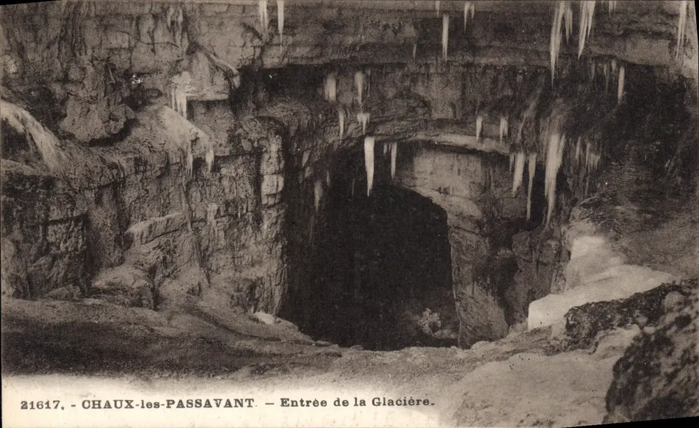 Chaux-les-Passavant — Eingang zur Glacière — Verleger C. L. Besangou, n° 21617 - Vorderseite