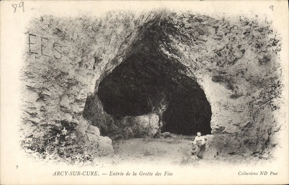 Arcy-sur-Cure — Eingang zur Grotte des Fées — Collections ND Phot - Vorderseite