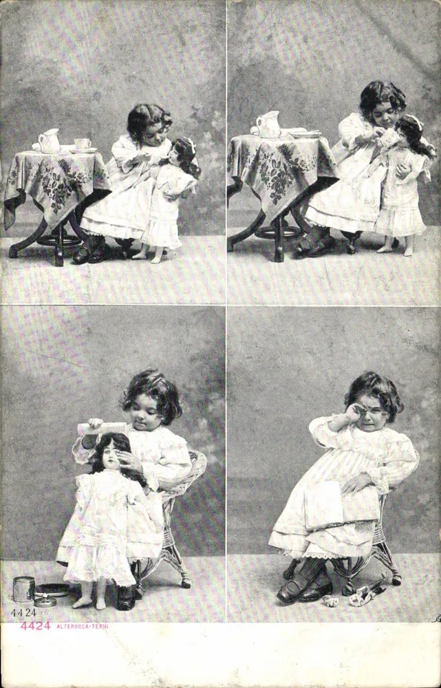 Kleine Mädchen, die mit einer Puppe spielt — vier Szenen — ALTEROCCA-TERNI n°4424 - Vorderseite
